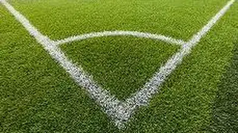 基米希神级远射助拜仁击败多特，延续连胜势头领跑积分榜